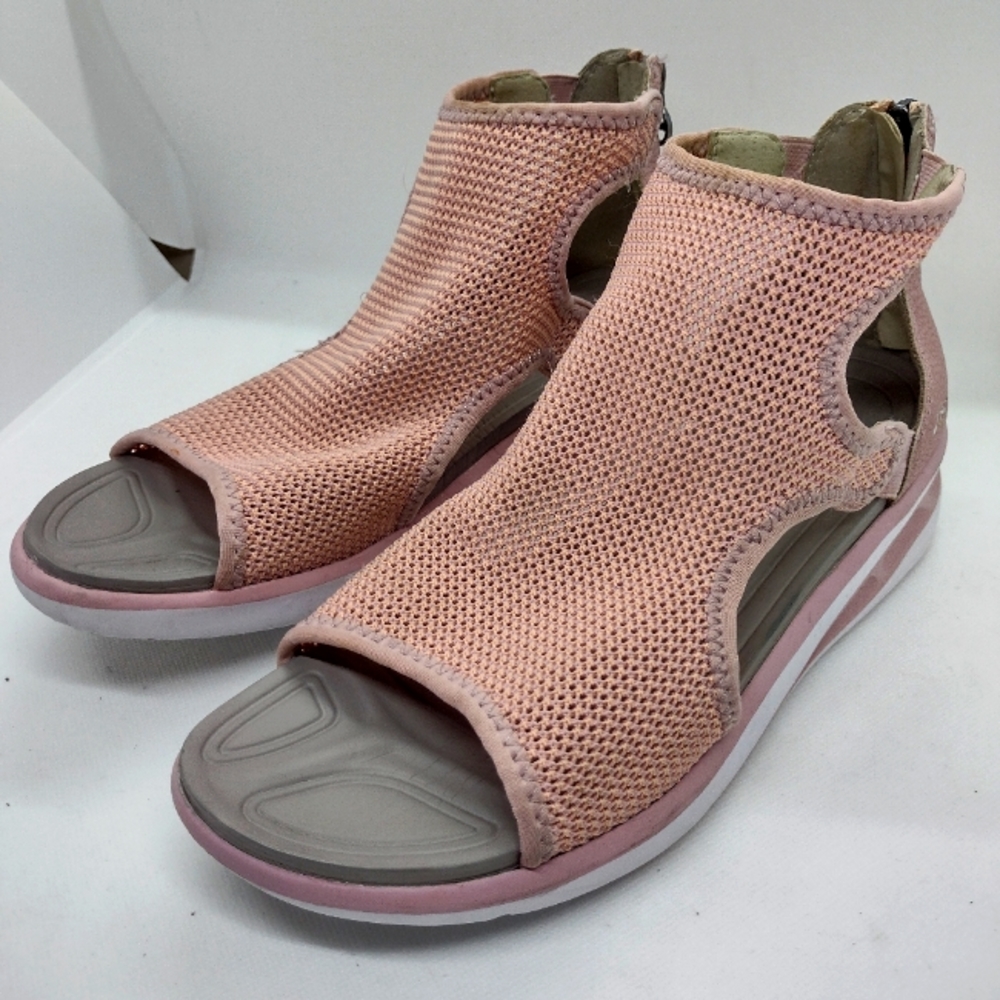 J sport by Jambu knit sport sandal size 8.5